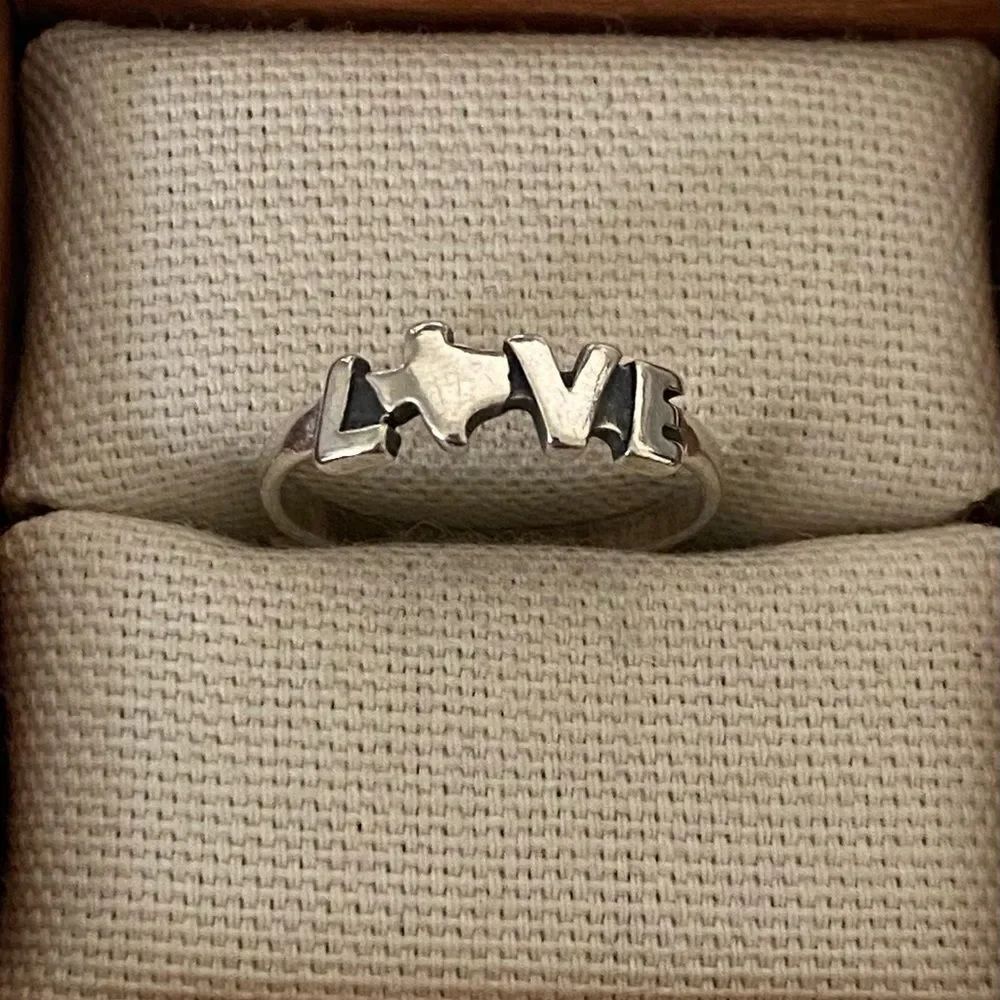 James Avery Retired Texas Love Ring